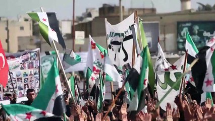 آلاف السوريين يحيون ذكرى "ثورتهم" في إدلب