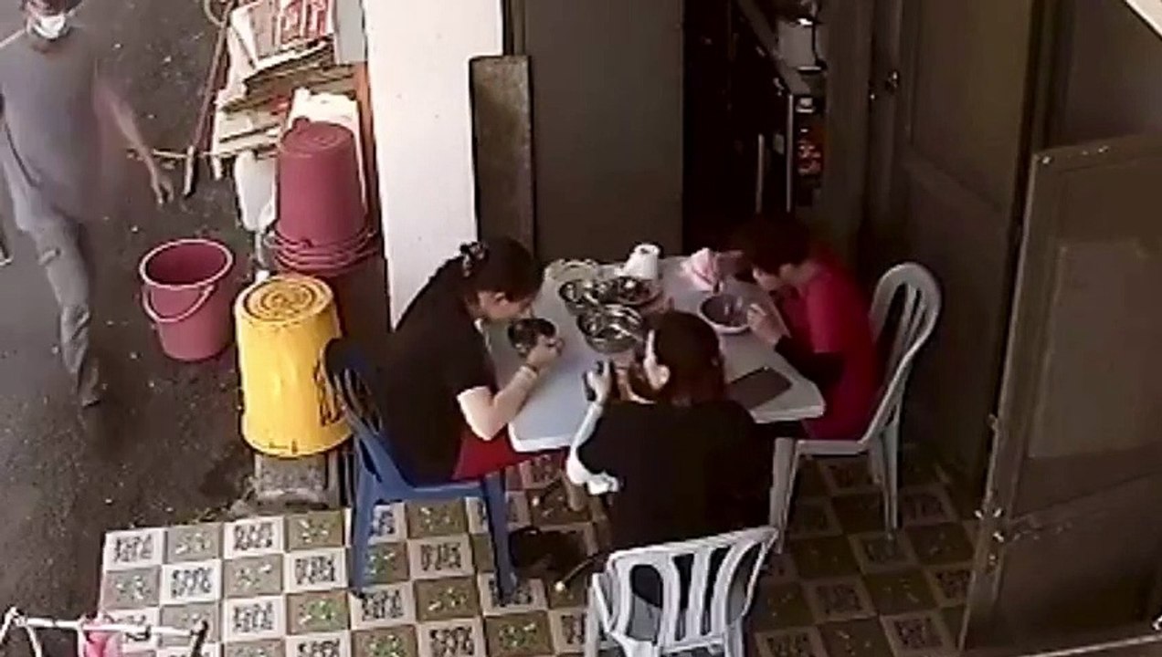 争吵后不断作出骚扰 中年汉企图攻击义工