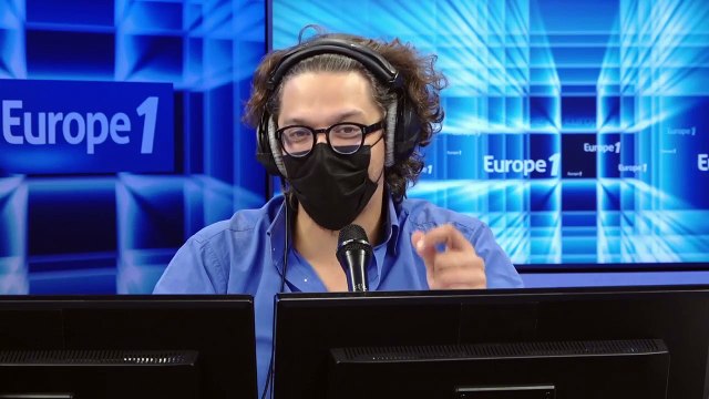 Emmanuel Macron : L'Europe est en panique parce que trois Allemandes ont des varices (Canteloup)