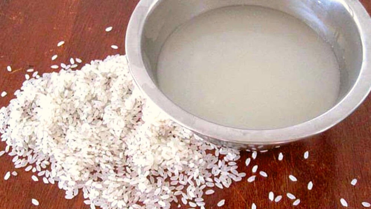 चावल का पानी पीने के ये कमाल के फायदे नहीं जानते होगे आप । जरुर करें ट्राई । Boldsky