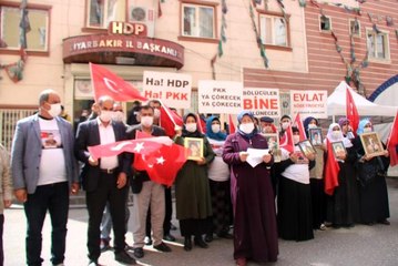 Diyarbakır anneleri: "DEVA, hiçbir derdimize deva değil, biz terörle mücadele ediyoruz"
