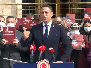 CHP'li Başarır'dan 80'e yakın vatandaşla basın toplantısı: "Çeke hapis cezası kaldırılsın; Cumhurbaşkanı'nın vicdanı rahat mı olacak?"