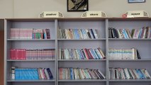Üç makineye bağlı tek parmağı ile 3 kitap çıkaran Nurçin adına kütüphane açıldı