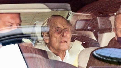 الأمير فيليب يغادر المستشفى بعد علاج استمر شهرا