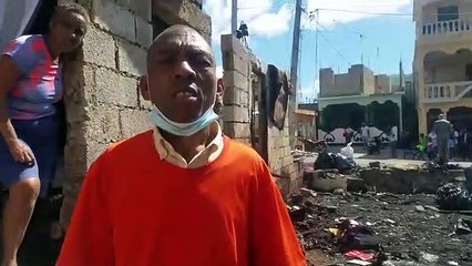 Sin ningún tipo de ayuda están hoy los afectados de incendio en Villa Duarte