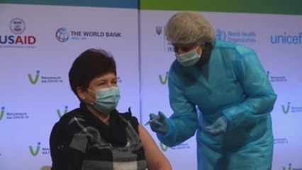 La vacunación en Ucrania es lenta por la desinformación y la desconfianza