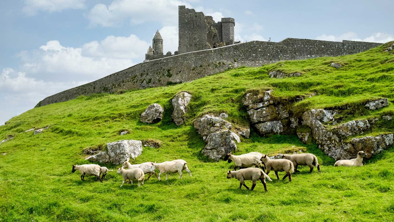 This 82-Mile Trek Through Parks and Coastlines Is Northern Ireland's Best-Kept Secret