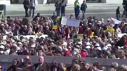 Papa Francesco: Chi toglie il lavoro fa un peccato gravissimo