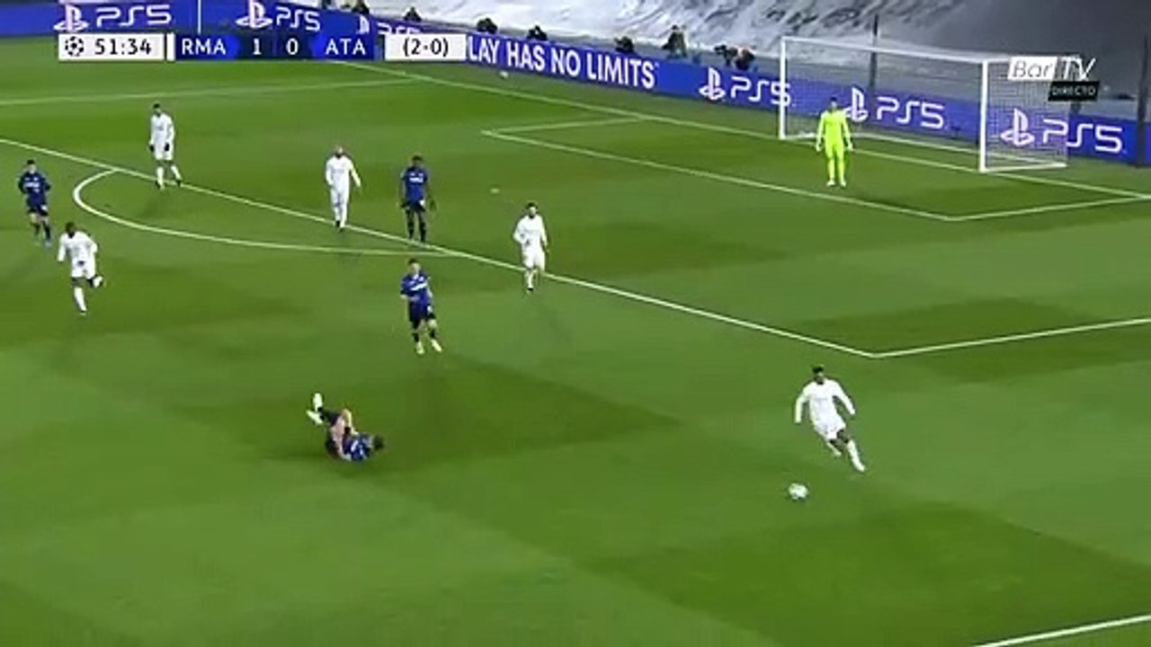 ¡Lo que falló!  Vinicius en Champions League