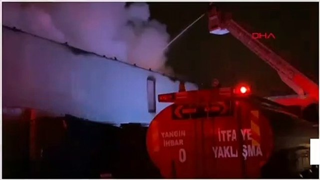 Depoda çıkan yangında mobilya fabrikası küle döndü
