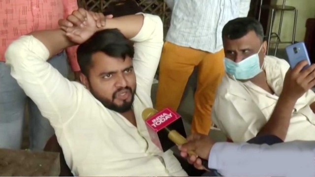 Surging COVID cases: People roaming without mask in market