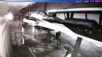 İstanbul Bağcılar'da korkutan patlama