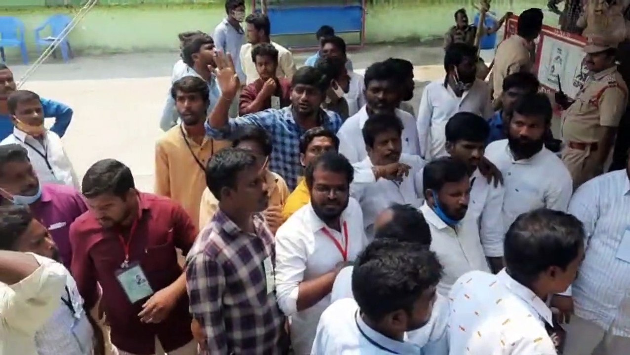 కొనసాగుతున్న ఓట్ల లెక్కింపు‌