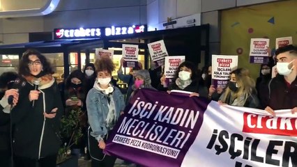 Restorant zinciri pizzacıda çalışan işçilerden eylem: "Motosikletle kaza geçirdim, sigortamı bile yapmamışlar"