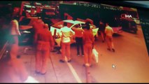 Kırmızı ışıkta geçen taksi, kadın sürücünün aracına böyle çarptı