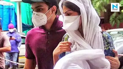 NCB challenges Rhea Chakraborty's bail in Supreme Court