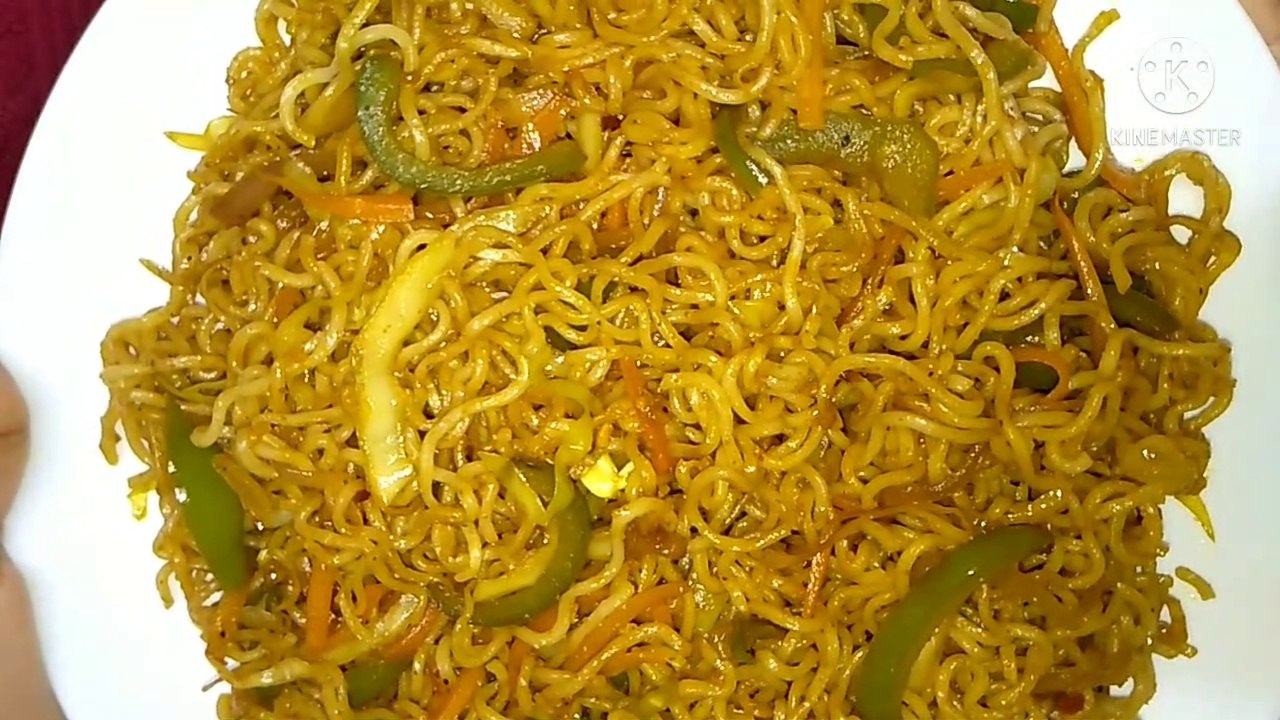 Maggi Chowmein Recipe/ Veg Chowmein Style Maggi/ Easy Maggi Noodles