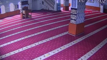DİYARBAKIR Camiden ses cihazını kefene sararak, çalan şüpheli yakalandı