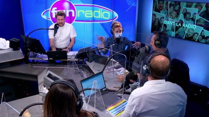 Gad Elmaleh en interview dans "Bruno dans la radio"