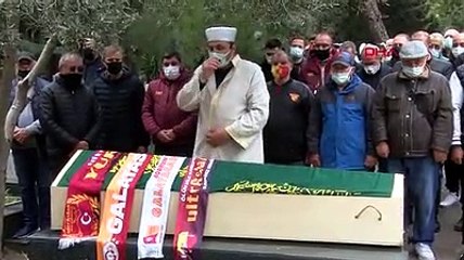 Galatasaray'ın eski futbolcusu Erhan Önal son yolculuğuna uğurlandı