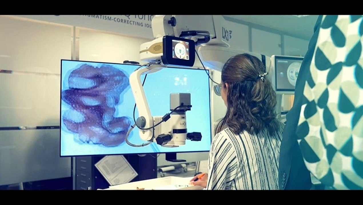 Docteur François AUCLIN - Opération de la Cataracte (World Congress of Innovation, 2018)
