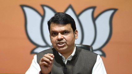 Who is Sachin Vaze's operator, asks Devendra Fednavis