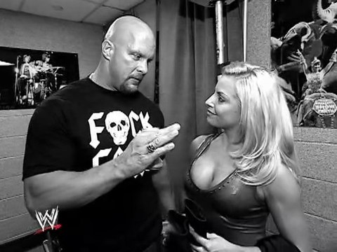 Trish Stratus and Stone Cold Steve Austin chit-chat (100% Stratusfaction Guaranteed DVD excerpt)