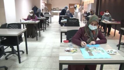 Kadınlar pandemi stresini atıp ev ekonomilerine katkı sağlıyor