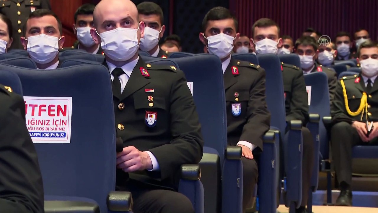 ANKARA - TBMM Başkanı Şentop, ”Katılımcılık ve Çoğulculuk Ekseninde Türkiye'nin Cumhurbaşkanlığı Sistemi Konulu Çarşamba Konferanslarına katıldı (2)