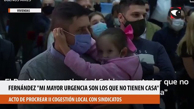 Fernández, en la firma de convenios con la CGT y CTA: “Tener un techo es un derecho humano y tenemos que preservarlo y garantizarlo”