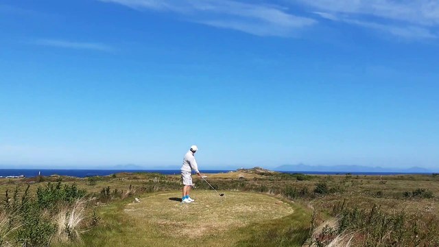 Hull 12, Lofoten Links