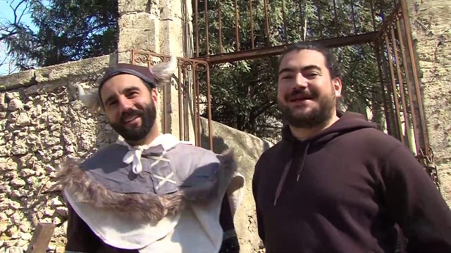 Les Jobastres à l'assaut du château de la Barben !