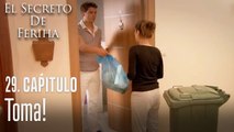 Feriha recoge la basura - El Secreto De Feriha Capítulo 29