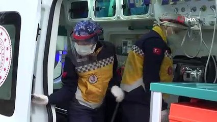 Yolcu dolu otobüsün şoförüne tekme tokat saldırdı