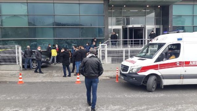 Son dakika haber... BAĞCILAR'DA TEKSTİL ATÖLYESİNDE PATLAMA - 1