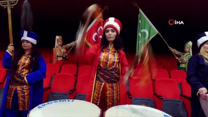 Kadın mehteranlardan 'Çanakkale geçilmez' mesajı