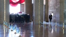Ankara Valisi Şahin, Çanakkale Zaferi'nin yıl dönümü dolayısıyla Anıtkabir'i ziyaret etti