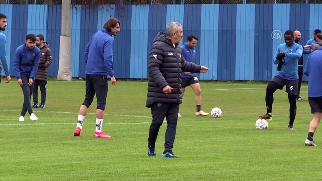 Adana Demirspor'da Samet Aybaba dönemi moralli başladı