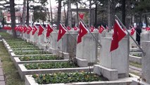 ESKİŞEHİR - 18 Mart Şehitleri Anma Günü ve Çanakkale Deniz Zaferi'nin 106. yıl dönümü nedeniyle tören düzenlendi