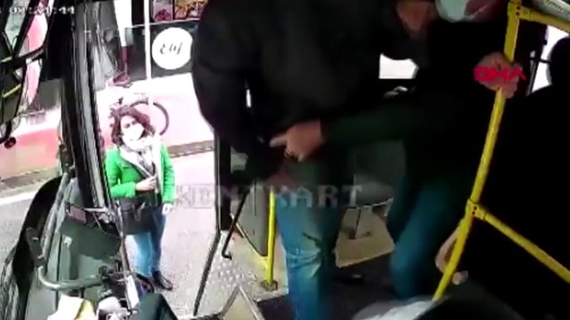 Durak dışında otobüse binen yolcudan kendisini uyaran otobüs şoförüne yumruk: İşten attırırım seni