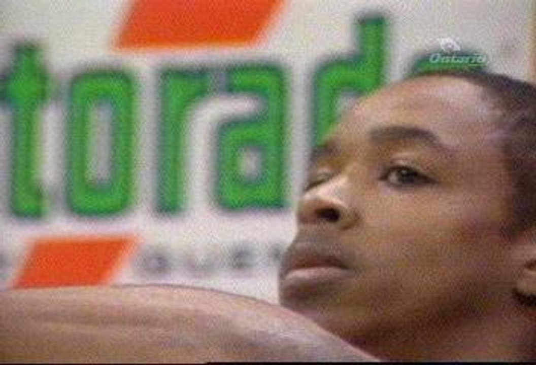 Spud.Webb.-.Slam.Dunk.Contest.1986