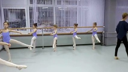 Ballet Kids Aula  (136)
