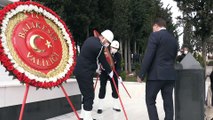 BALIKESİR - 18 Mart Şehitleri Anma Günü ve Çanakkale Deniz Zaferi'nin 106. yıl dönümü törenleri yapıldı