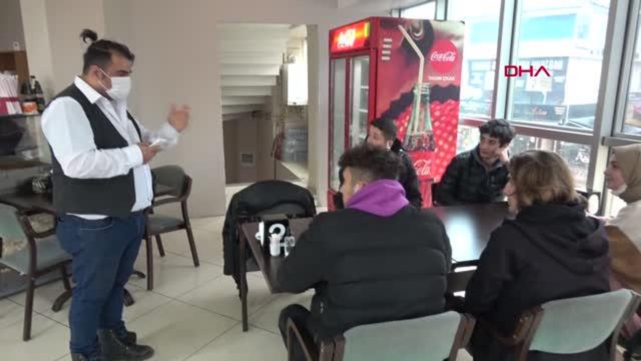 DÜZCE Lahmacun isteyen müşteriler üzüm hoşafı gelince hem şaşırdı hem de duygulandı