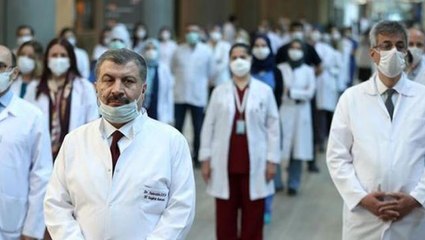 Sağlık Bakanı Koca'dan sağlık çalışanlarına ek ücret müjdesi: Adaletli ek ödeme sistemi için çalışma gündemimizde