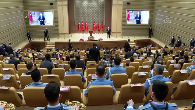 ANKARA - Cumhurbaşkanı Erdoğan: '(Terörle mücadele) Biz bu mücadelede en küçük bir gevşeklik gösterdiğimiz gün Sevr'den beter dayatmalarla karşımıza çıkacaklar'
