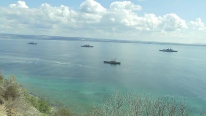 ÇANAKKALE - TBMM Başkanı Şentop, Türk Yıldızları'nın gösterisini izledi