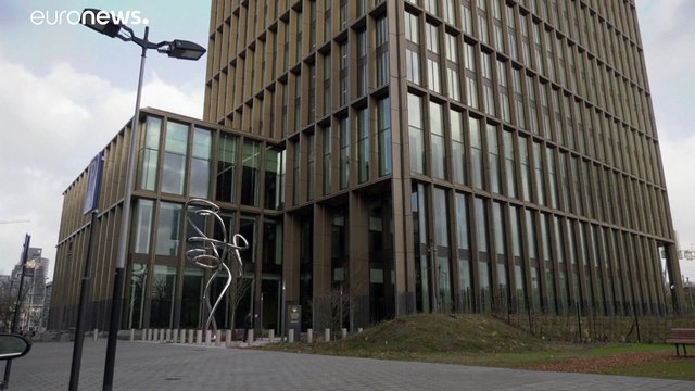 La vacuna de AstraZeneca es segura, eficaz y los beneficios superan los riesgos según la EMA