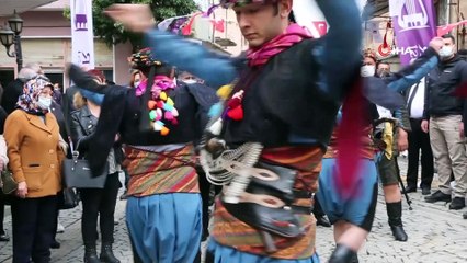 Başkan Atay’dan anlamlı heykel açılışı