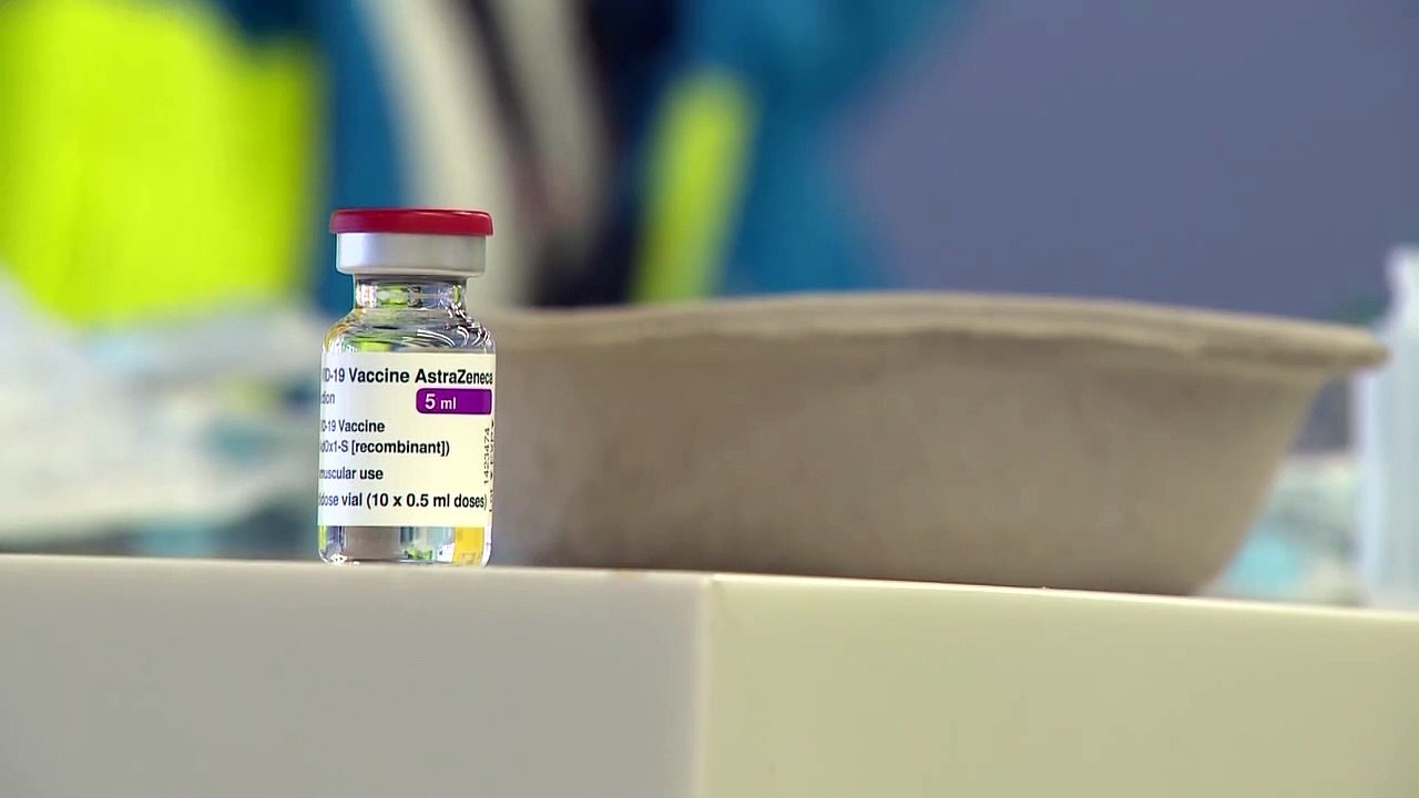 La EMA concluye que la vacuna de AstraZeneca es "segura y eficaz"